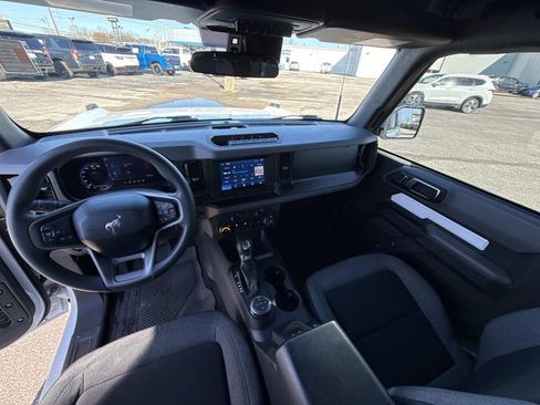 Used 2022 Ford Bronco 2-Door w/ Sasquatch Package image 17