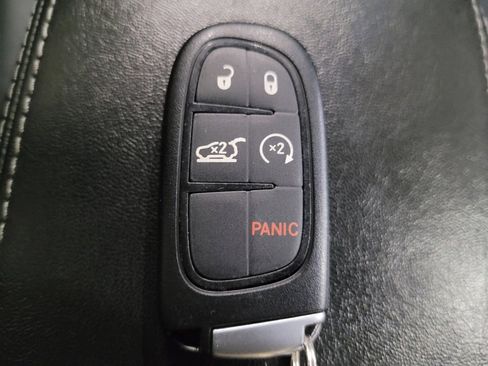 Used 2021 Jeep Cherokee Limited AWD/4WD image 32