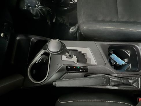 Used 2018 Toyota RAV4 XLE image 25