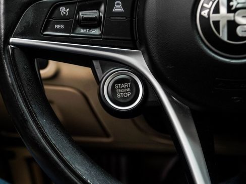 Used 2018 Alfa Romeo Giulia Ti w/ Quick Order Package 22X Lusso image 28