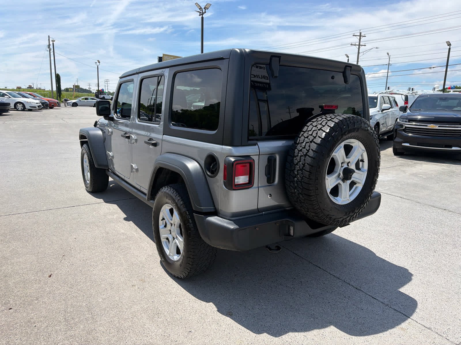 Used 2018 Jeep Wrangler Unlimited Sport S AWD/4WD image 6