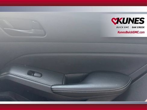 Used 2024 Nissan Altima 2.5 SV FWD image 34