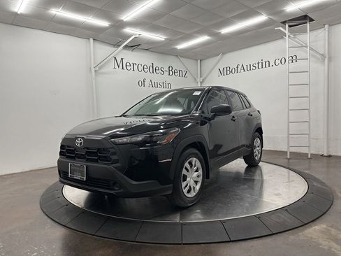 Used 2026 Toyota Corolla Cross L image 3