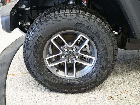 New 2026 Jeep Gladiator Mojave w/ Safety Group AWD/4WD image 13