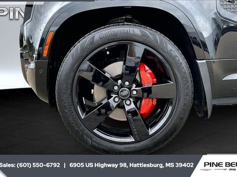 Used 2024 Land Rover Defender 130 X image 7