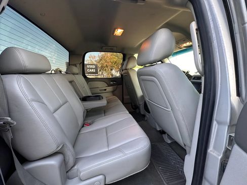 Used 2011 Chevrolet Silverado 2500 LTZ w/ LTZ Plus Package AWD/4WD image 15