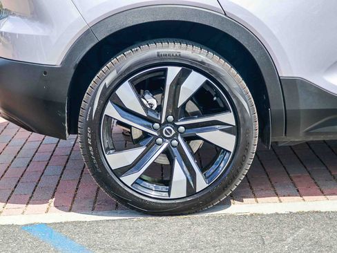 Certified 2026 Volvo XC40 B5 Ultra w/ Climate Package AWD/4WD image 10
