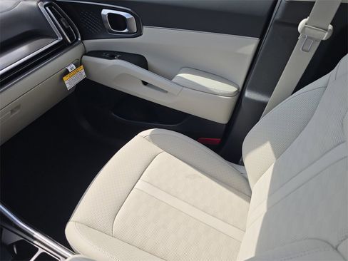New 2026 Kia Sorento S image 15