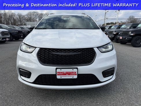 New 2026 Chrysler Pacifica Select w/ S Appearance Package FWD image 8