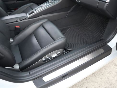 Used 2015 Porsche 911 Carrera S image 49