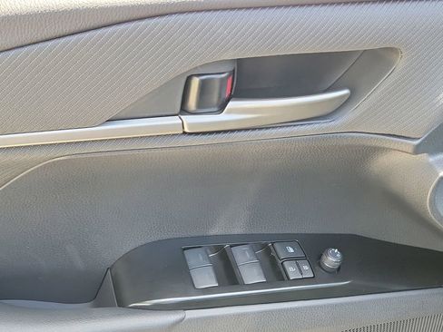 New 2026 Toyota Camry Hybrid FWD image 20