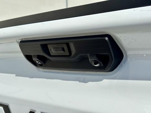 Used 2022 Chevrolet Silverado 1500 LT Trail Boss image 5