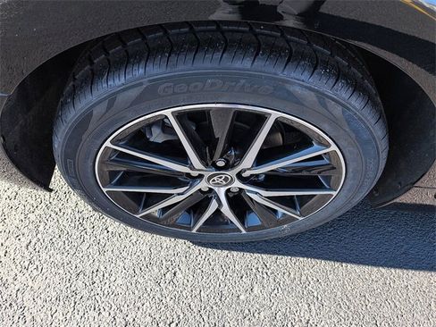 Certified 2024 Toyota Camry SE image 8