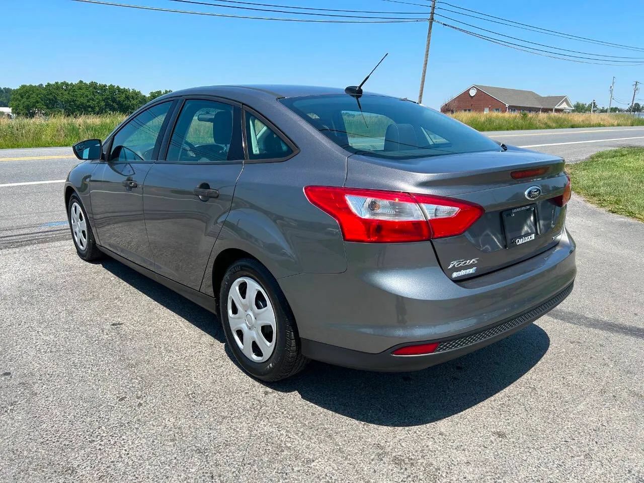 Used 2014 Ford Focus S FWD image 9
