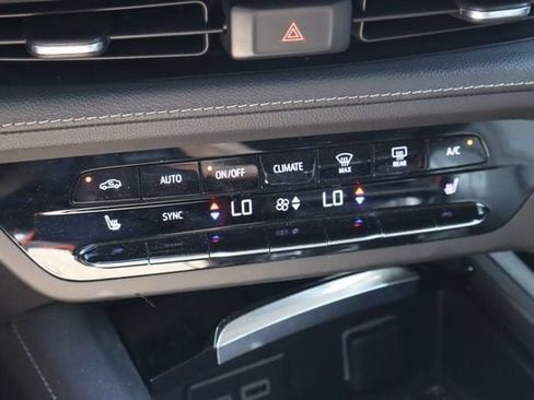 Used 2023 Buick Envision Essence w/ Sport Touring Package FWD image 24