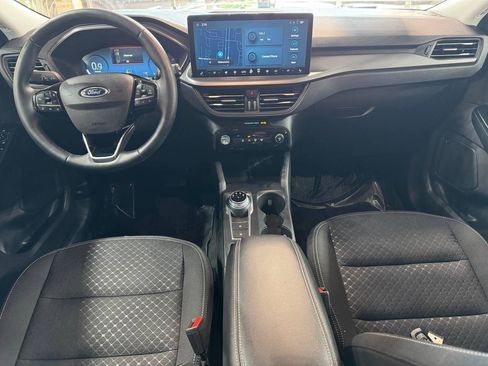 Used 2025 Ford Escape Active w/ Active Premium Tech Pack FWD image 39