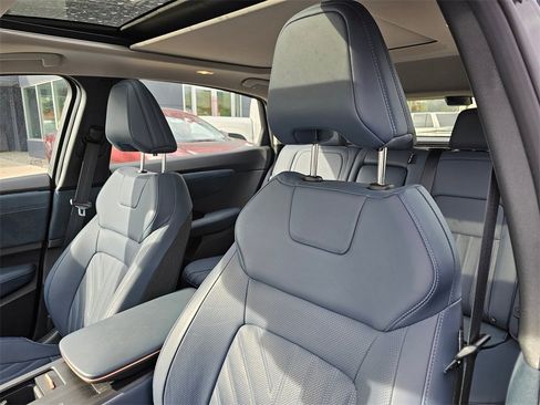 Certified 2023 Nissan Ariya image 17