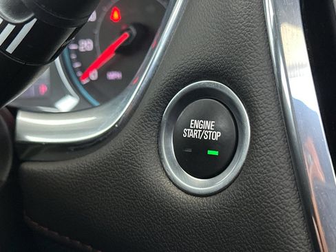 Used 2023 Chevrolet Traverse RS w/ LPO, Cargo Package AWD/4WD image 29