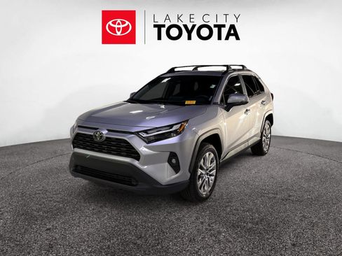 Used 2023 Toyota RAV4 XLE Premium image 1