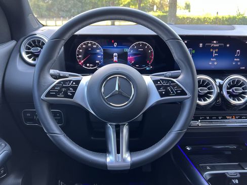 Certified 2025 Mercedes-Benz GLA 250 image 18