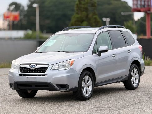 Used 2015 Subaru Forester 2.5i Premium w/ All-Weather Package AWD/4WD image 6