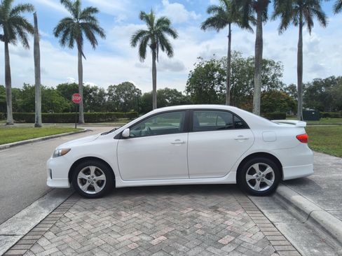 Used 2011 Toyota Corolla S FWD image 4