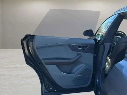 Used 2021 Audi Q8 Prestige image 29