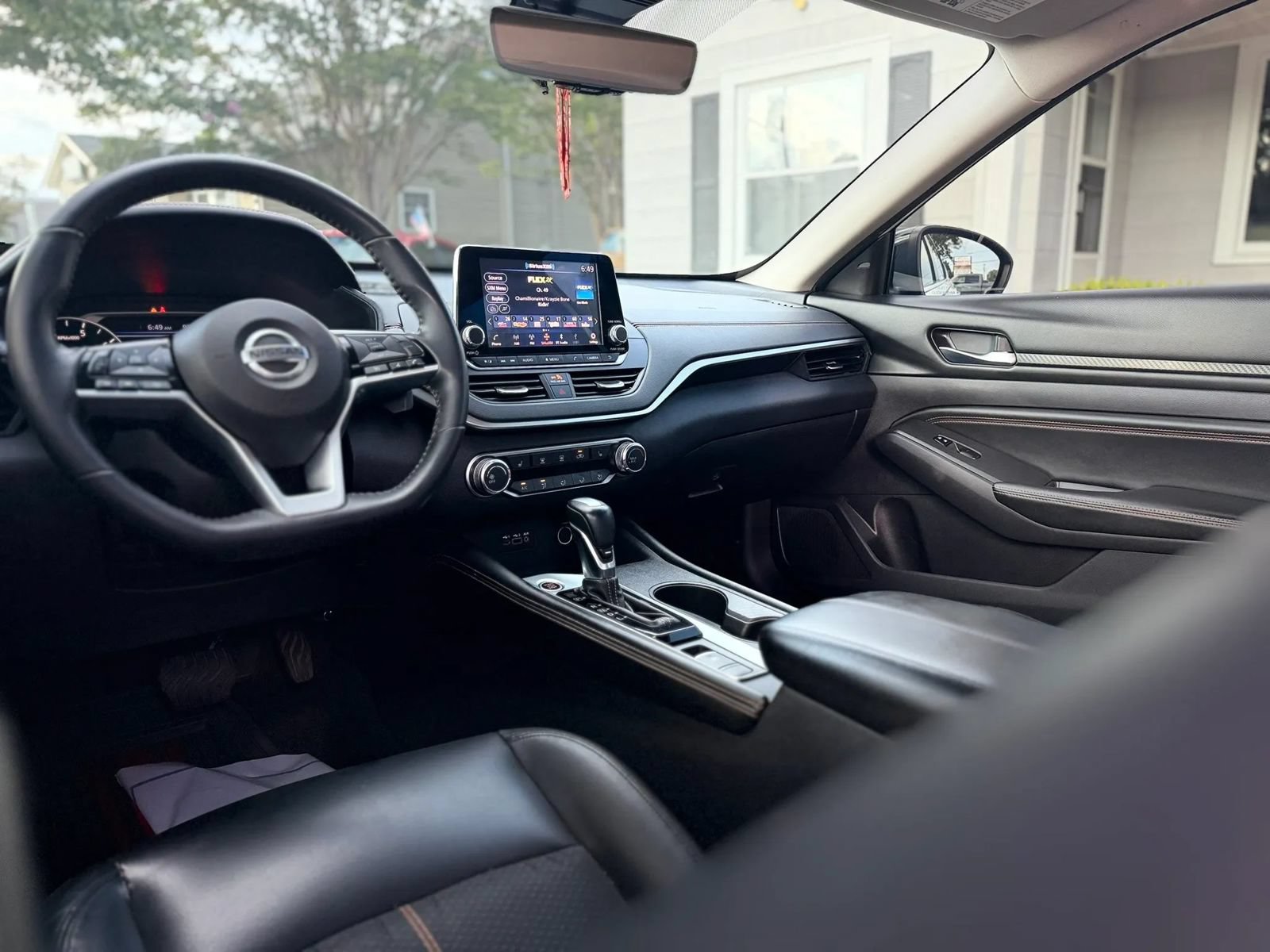 Used 2020 Nissan Altima 2.5 SR w/ Premium Package AWD/4WD image 10