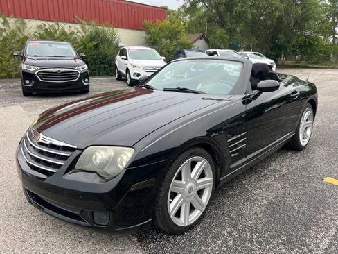 Used 2005 Chrysler Crossfire Convertible RWD image 2