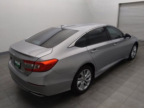 Used 2019 Honda Accord LX image 9