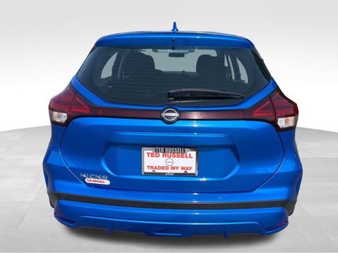 Used 2024 Nissan Kicks S FWD image 4