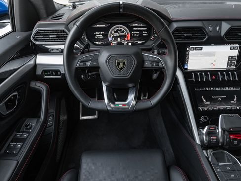 Used 2020 Lamborghini Urus image 6