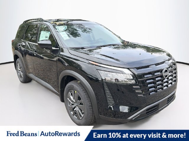 New 2026 Nissan Pathfinder SV w/ Cargo Package AWD/4WD image 1