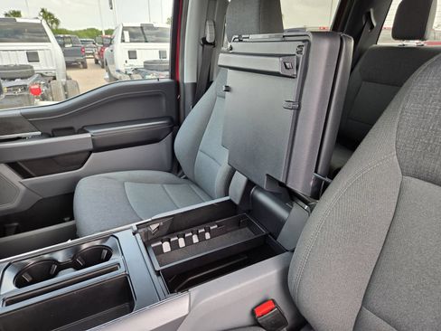 Used 2025 Ford F150 XLT w/ Equipment Group 301A Standard AWD/4WD image 32