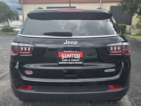 Used 2018 Jeep Compass Latitude image 4