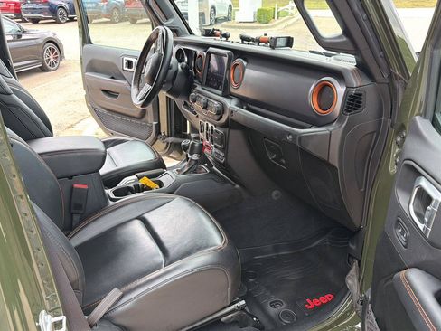 Used 2022 Jeep Gladiator Mojave w/ LED Lighting Group AWD/4WD image 19