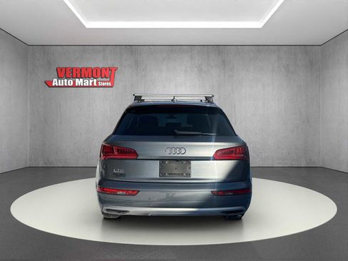 Used 2020 Audi Q5 2.0T Premium w/ Convenience Package image 6