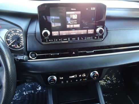 Used 2022 Mitsubishi Outlander SEL Black Edition image 11