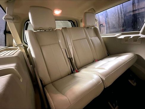 Used 2015 Ford Expedition EL Limited w/ Equipment Group 301A RWD image 23