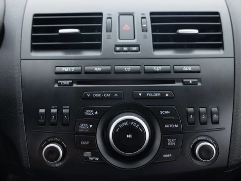 Used 2013 MAZDA MAZDA3 i Touring image 33