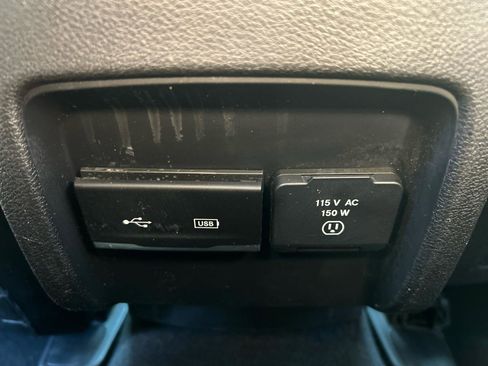 Used 2021 Jeep Cherokee Trailhawk AWD/4WD image 22