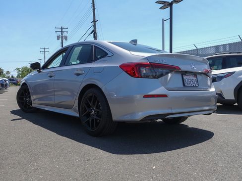 Used 2022 Honda Civic EX image 7