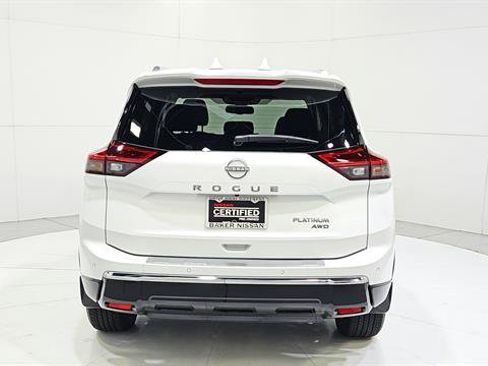 Certified 2026 Nissan Rogue Platinum w/ Tech Package AWD/4WD image 7