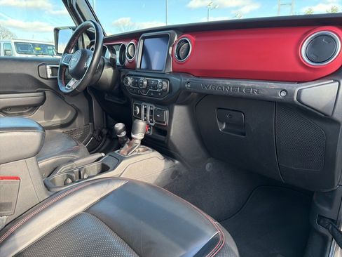 Used 2021 Jeep Wrangler Rubicon image 40