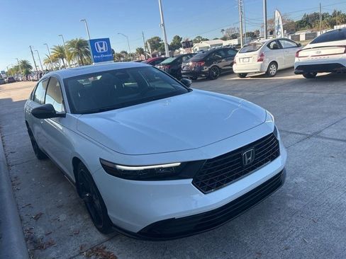 Used 2023 Honda Accord Sport image 3