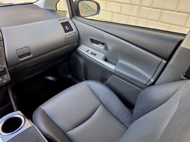 Used 2012 Toyota Prius V Five FWD image 37