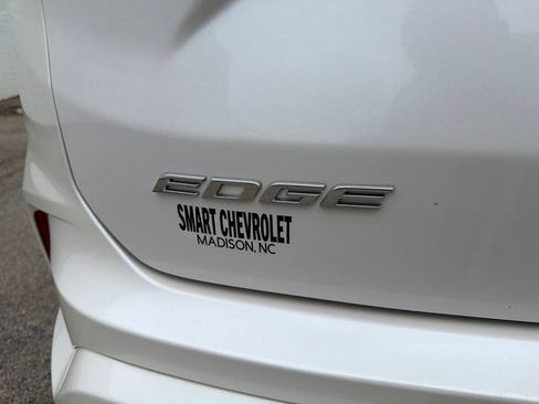 Used 2019 Ford Edge ST AWD/4WD image 16
