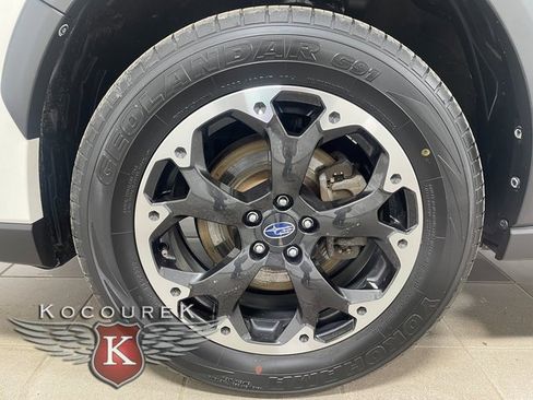 Used 2023 Subaru Crosstrek 2.0i Premium image 7