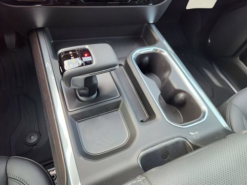 New 2026 GMC Sierra 1500 SLT RWD image 14