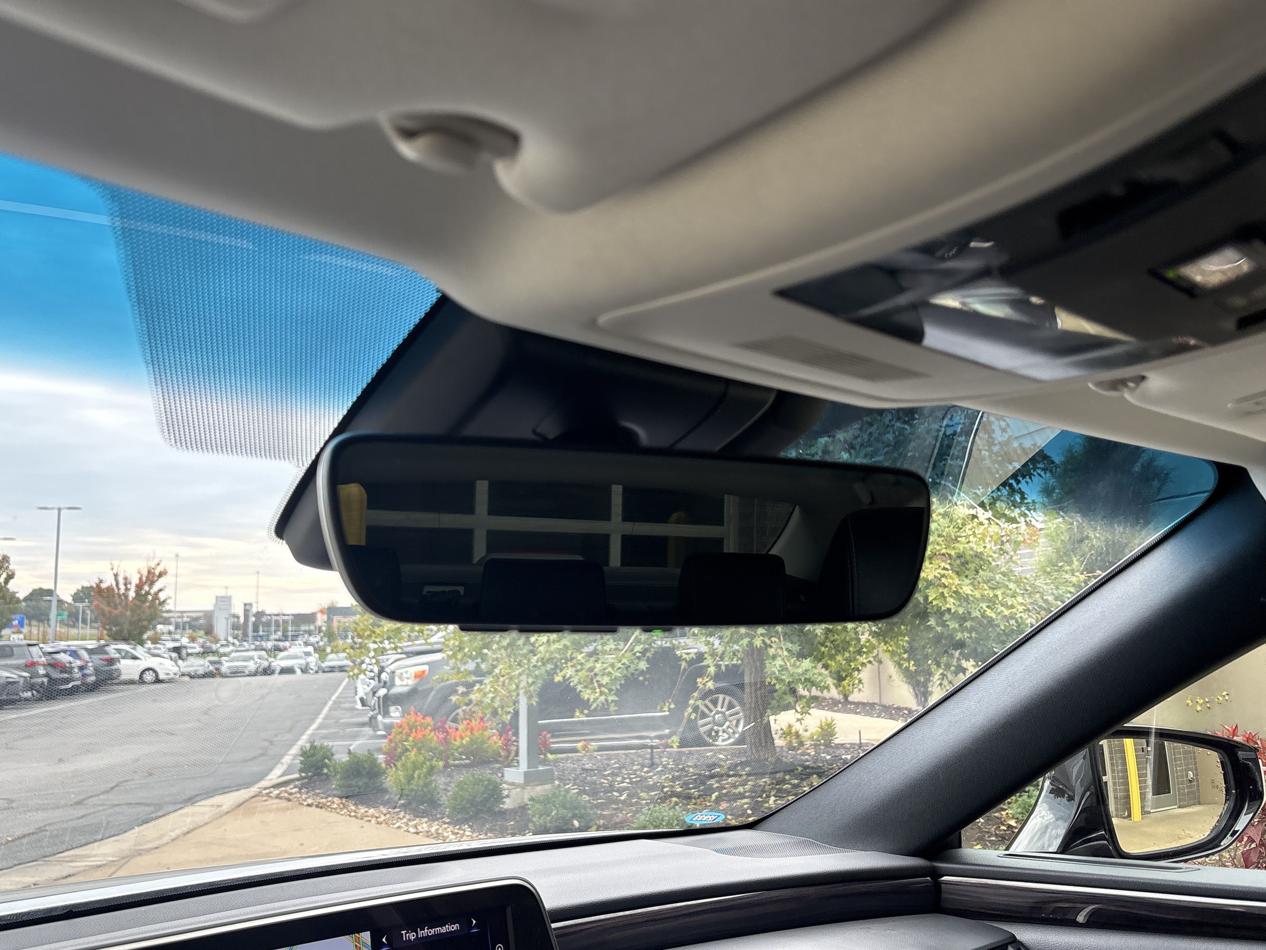 Used 2019 Lexus ES 300h w/ Premium Package FWD image 27